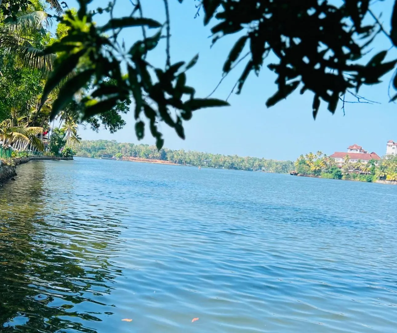 Jaladarshini Lakeside Gardens Bed & Breakfast Kollam India